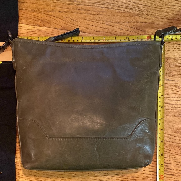 Frye Melissa small hobo bag leather adjustable strap olive green - Picture 11 of 12